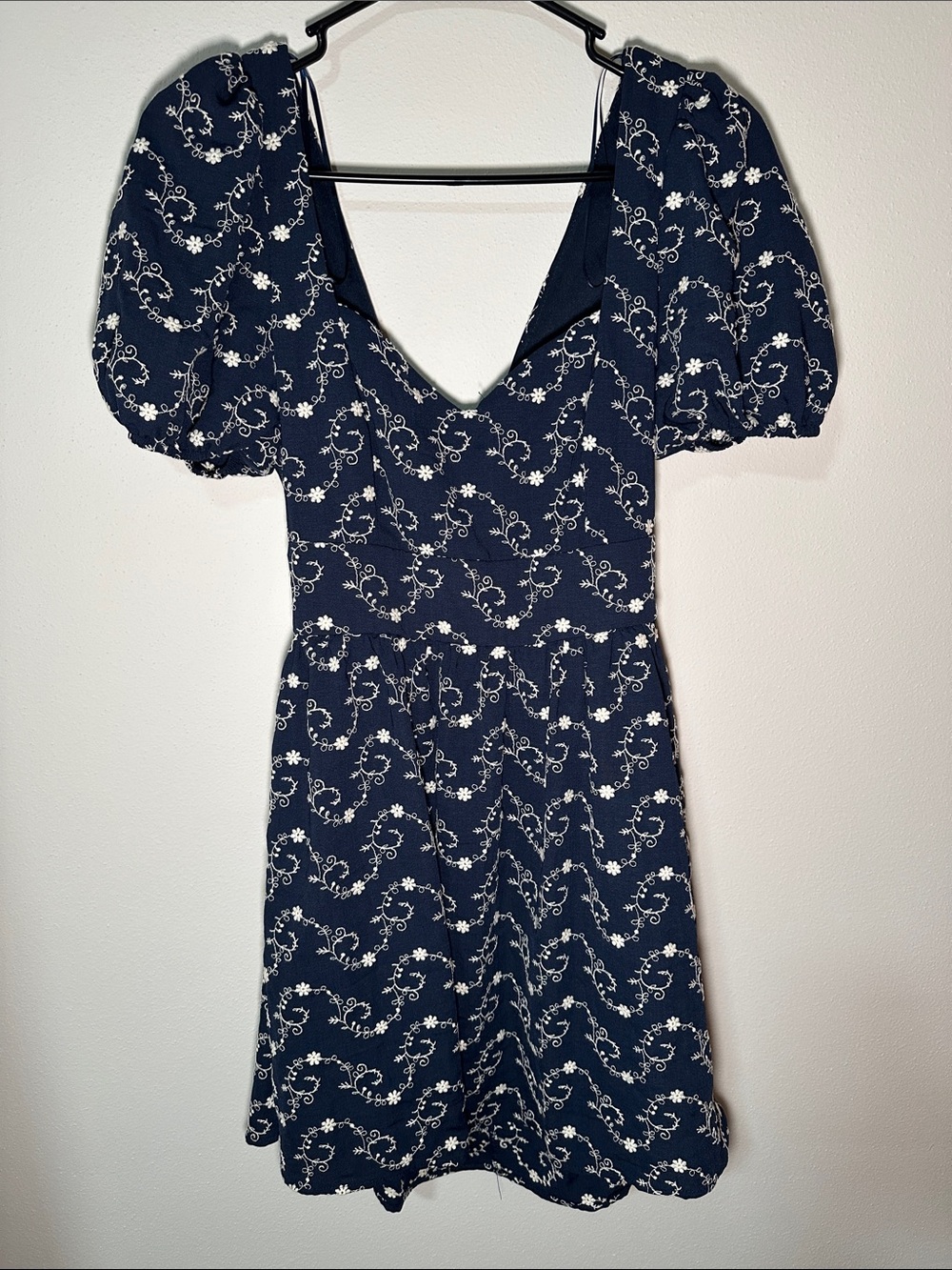Franchesca’s Navy Floral Puff-Sleeve A-Line Dress
